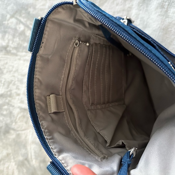 Blue Baggallini cross body bag.  Perfect - Picture 2 of 4